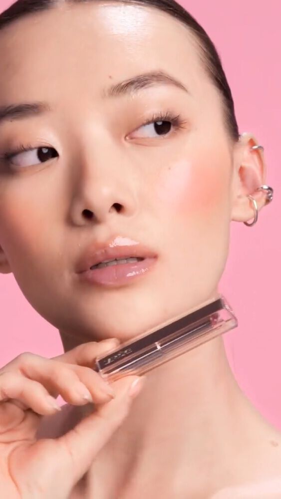 Lip Gloss & Lip Balm - Glossy, Shiny, Tinted Lips - Lancôme