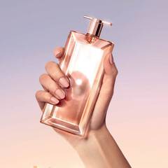 Illustration for an article Skincare