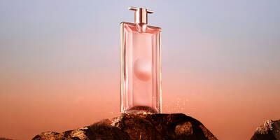 Idole perfume with notes of musk