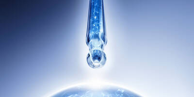 Genifique Ultimate Serum dropper with beta glucan for skin barrier repair