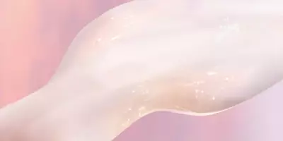 Creamy white musk perfume