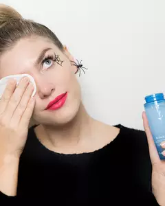 Illustration for an article Skincare