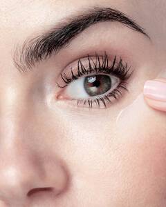 Illustration for an article Skincare