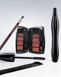 Illustration for Lancome FAQ