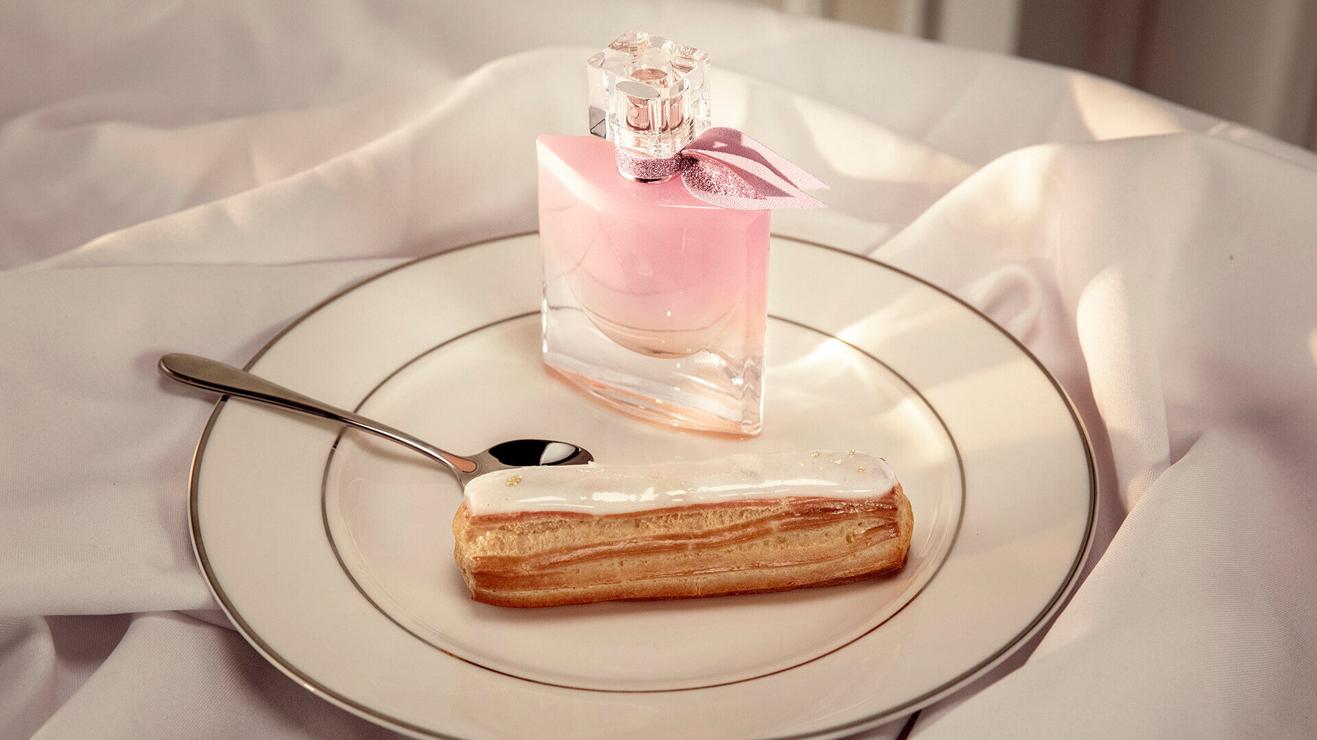 Gourmand beauty visual for Lancome