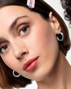 Illustration for an article Skincare