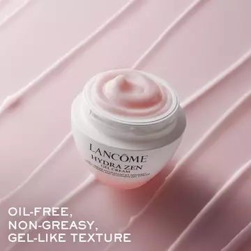 Oil free moisturizer, non-greasy, gel-like texture 