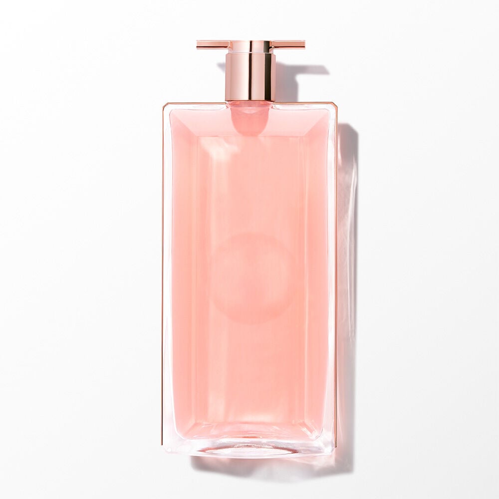 Summer's New Fragrances Bottle Up Vacation Mode