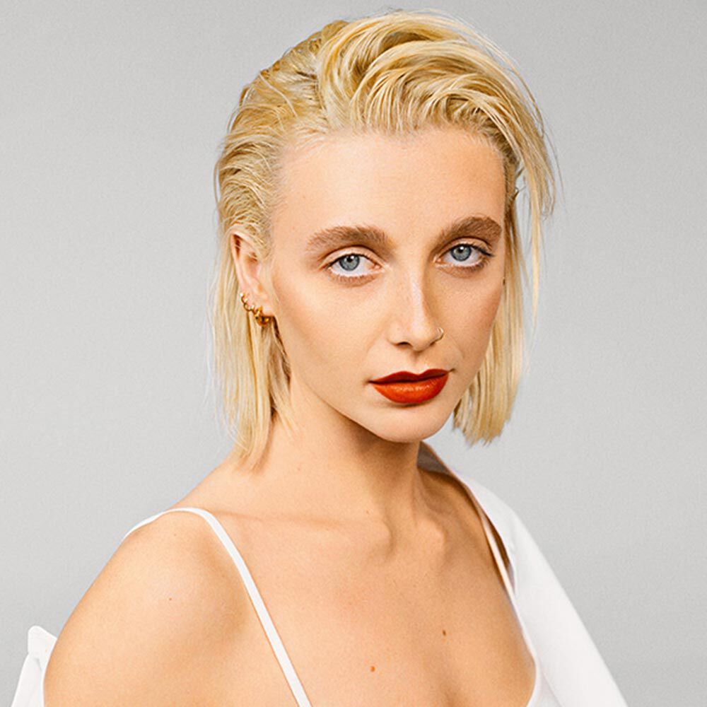 Get Emma's Look: The French Touch